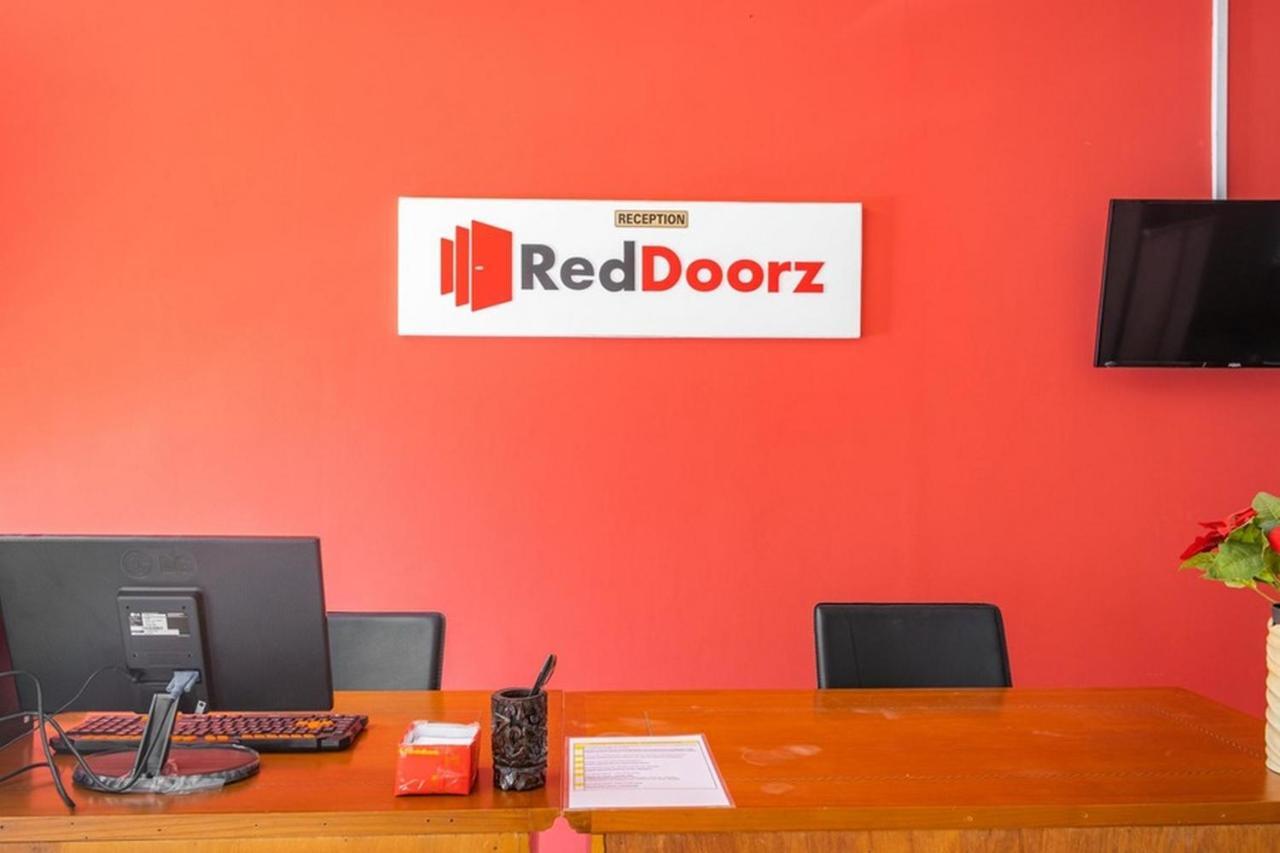Reddoorz Near Siloam Karawaci 3 Hotel Tangerang Exterior photo