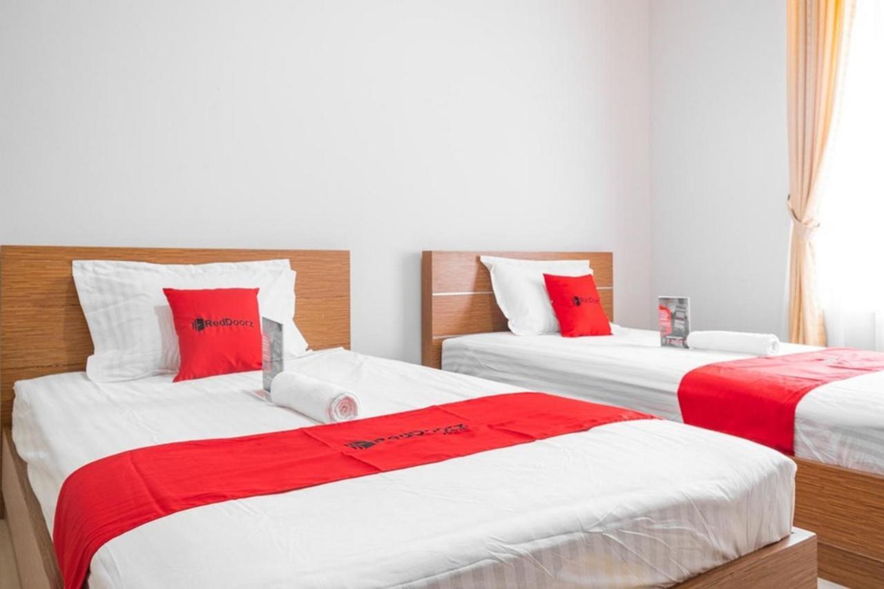 Reddoorz Near Siloam Karawaci 3 Hotel Tangerang Exterior photo