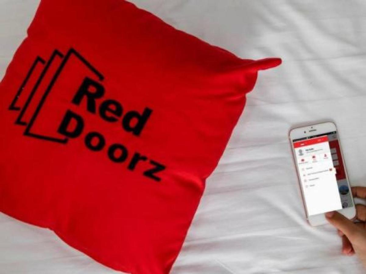 Reddoorz Near Siloam Karawaci 3 Hotel Tangerang Exterior photo